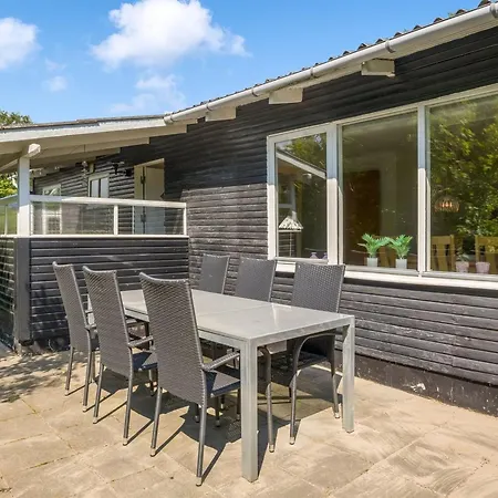 France - 5km From The Sea By Interhome